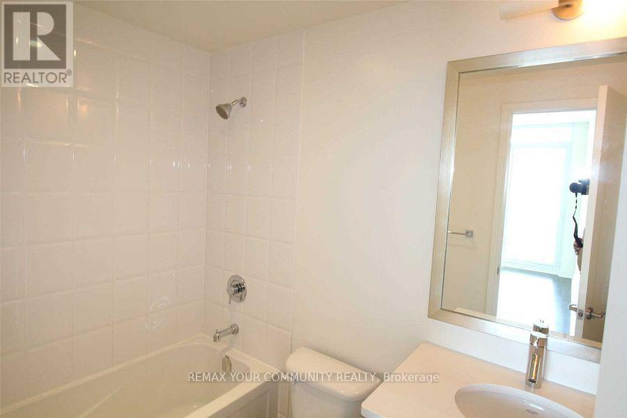 2101 - 825 Church Street, Toronto, Ontario M4W 3Z4 - Photo 13 - C13704098