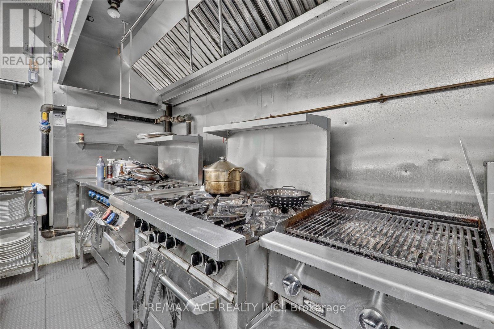 502 Queen Street W, Toronto, Ontario  M5V 2B3 - Photo 24 - C13704106