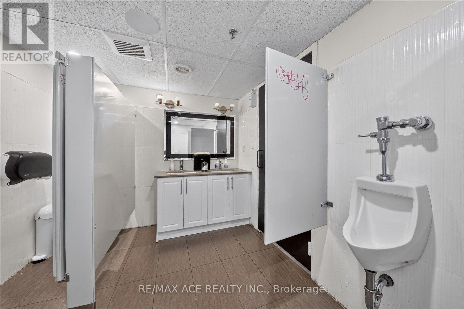 502 Queen Street W, Toronto, Ontario  M5V 2B3 - Photo 30 - C13704106