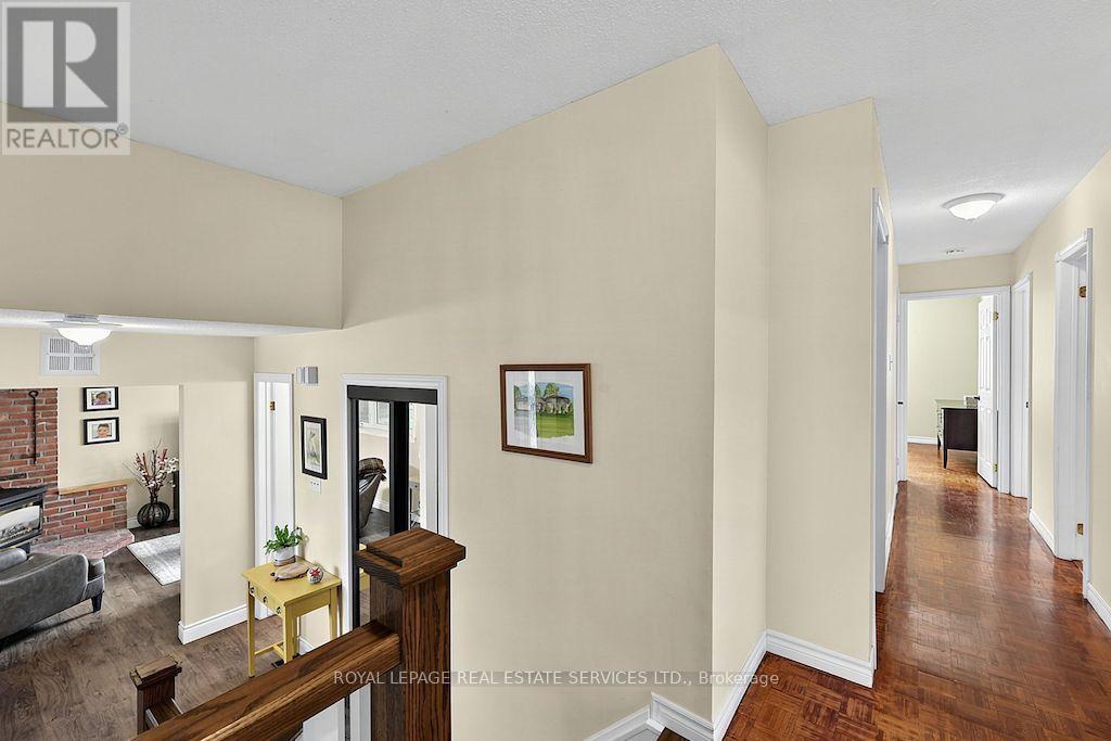 207 Camilla Crescent, Essa, Ontario  L0L 2N0 - Photo 15 - N13704134