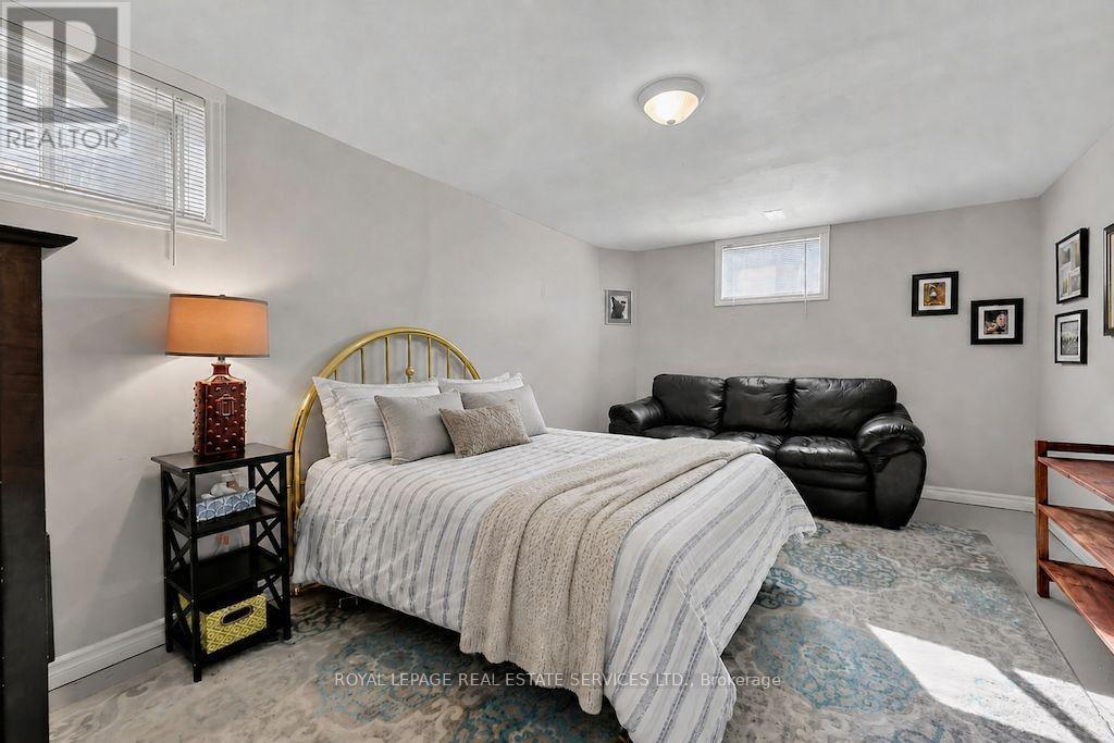 207 Camilla Crescent, Essa, Ontario  L0L 2N0 - Photo 25 - N13704134