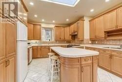 137 Arnold Avenue, Vaughan, Ontario  L4J 1B8 - Photo 2 - N13704136