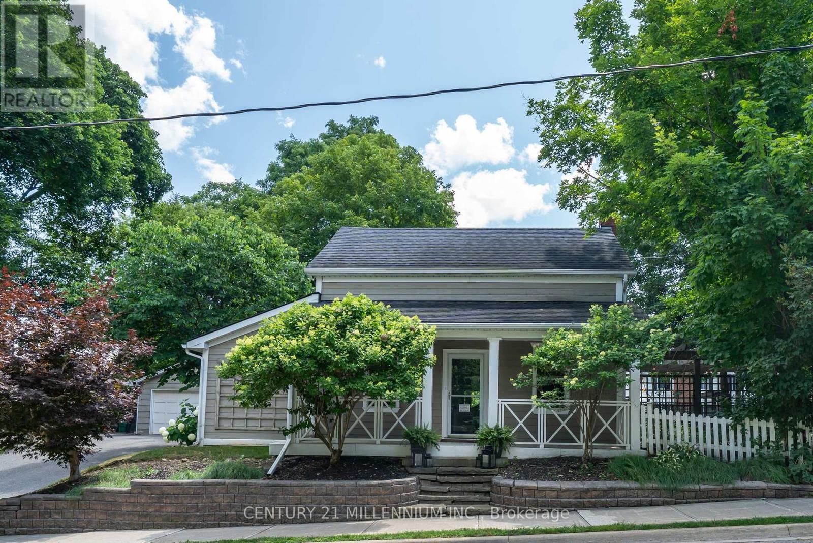 255 MACDONALD STREET, Caledon, Ontario