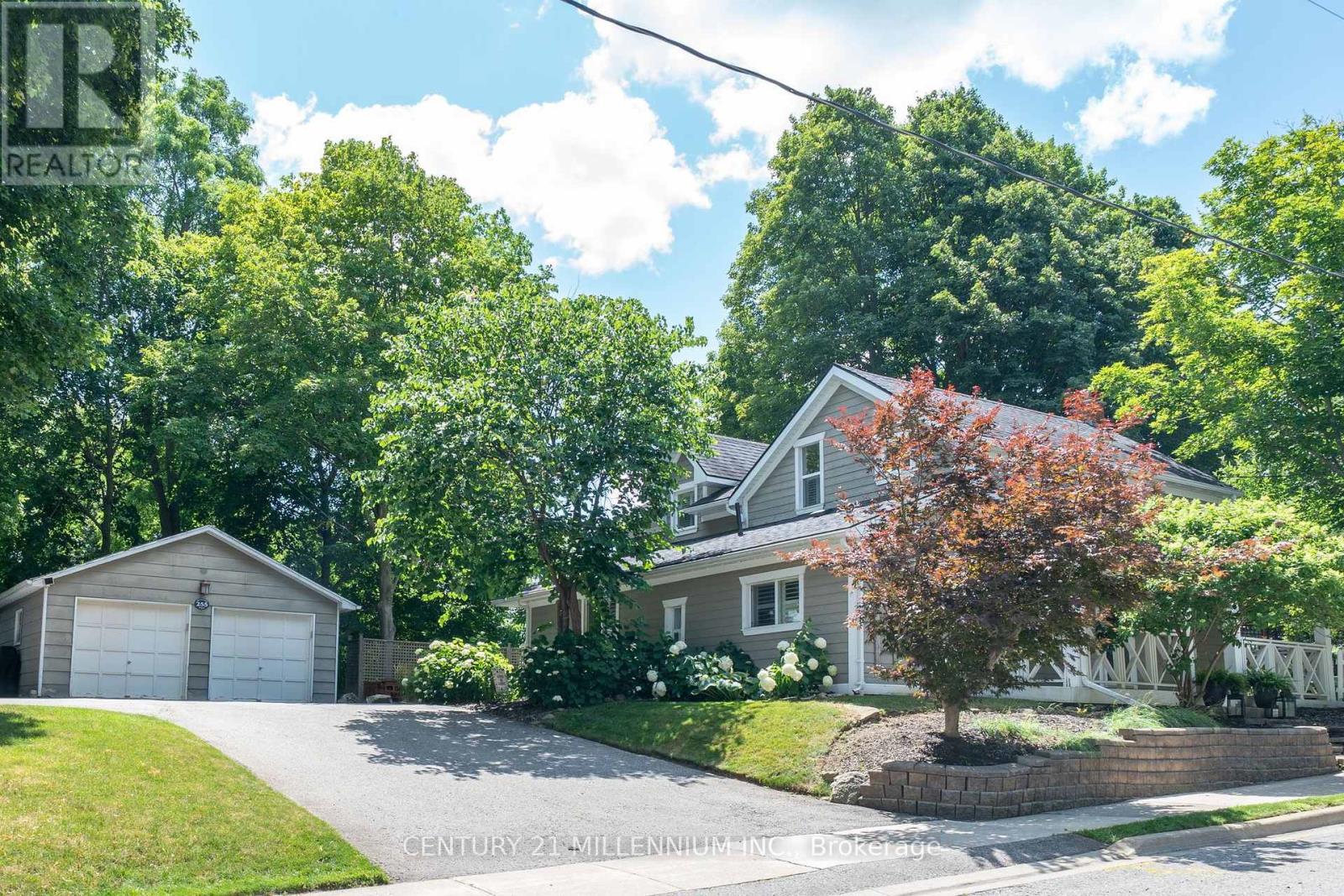 255 Macdonald Street, Caledon, Ontario  L7C 1L8 - Photo 2 - W13704094