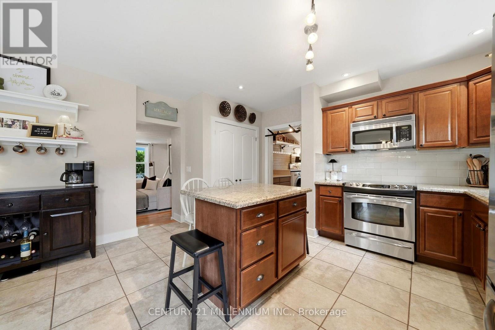 255 Macdonald Street, Caledon, Ontario  L7C 1L8 - Photo 17 - W13704094