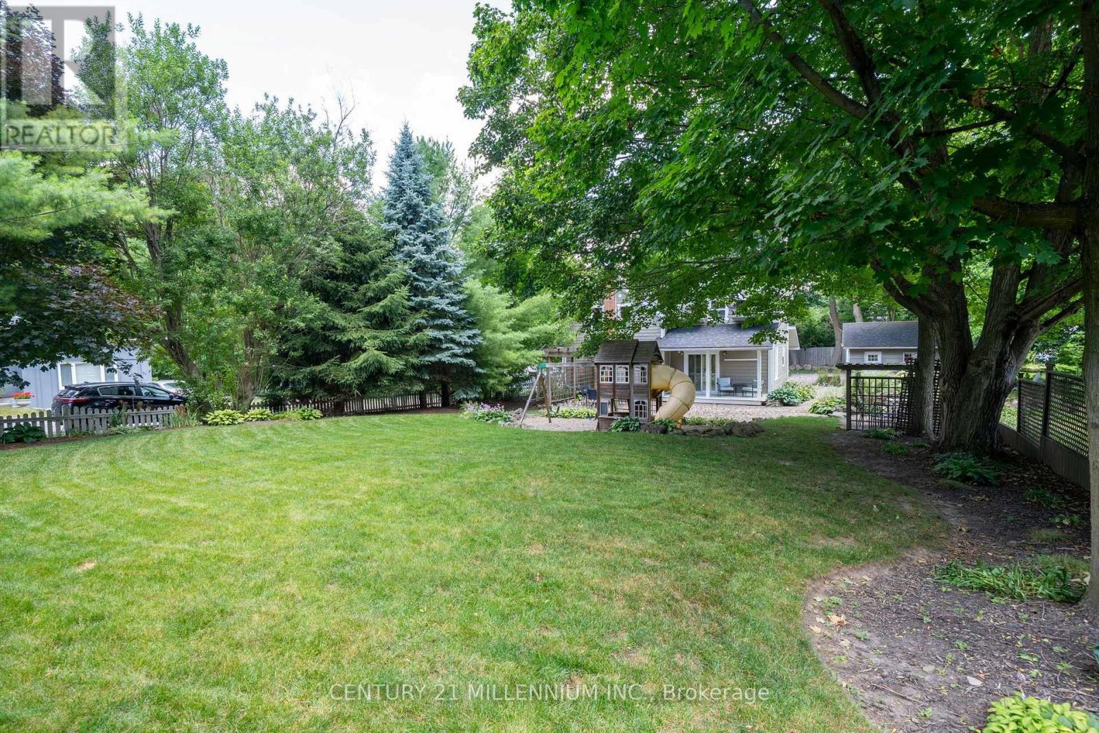 255 Macdonald Street, Caledon, Ontario  L7C 1L8 - Photo 44 - W13704094