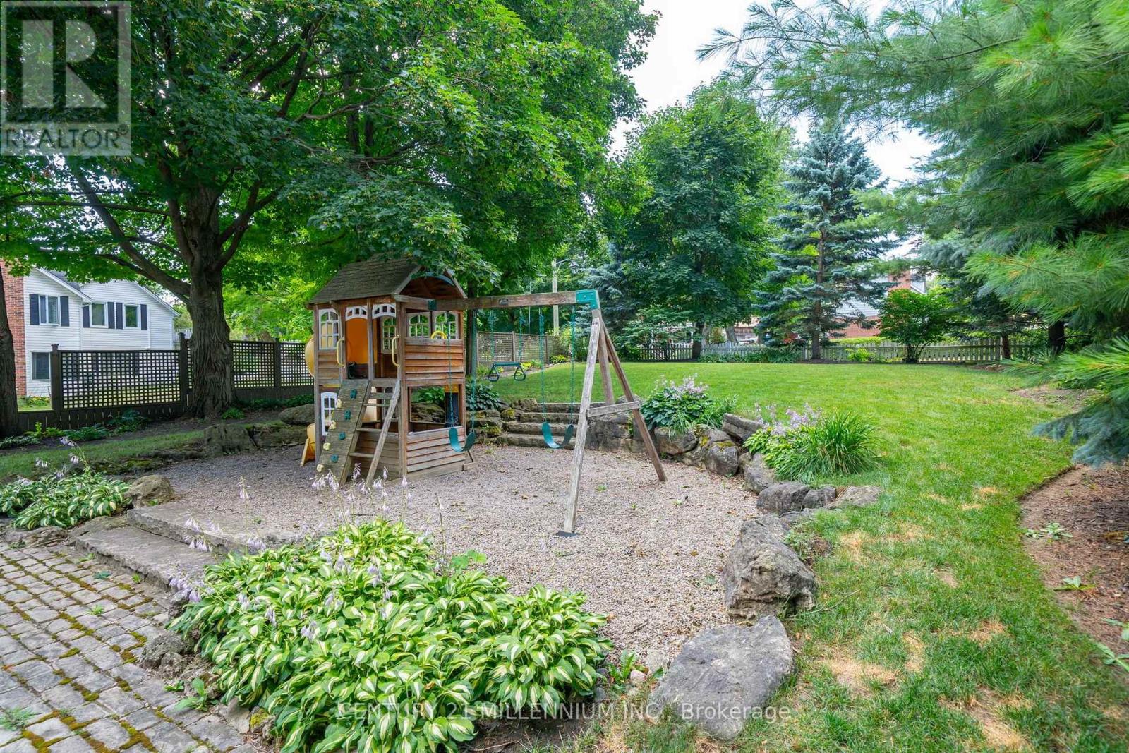 255 Macdonald Street, Caledon, Ontario  L7C 1L8 - Photo 45 - W13704094