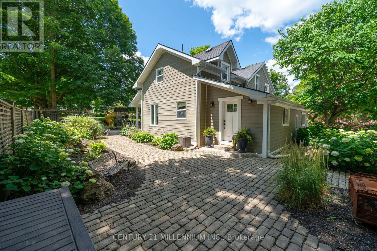 255 Macdonald Street, Caledon, Ontario  L7C 1L8 - Photo 32 - W13704094