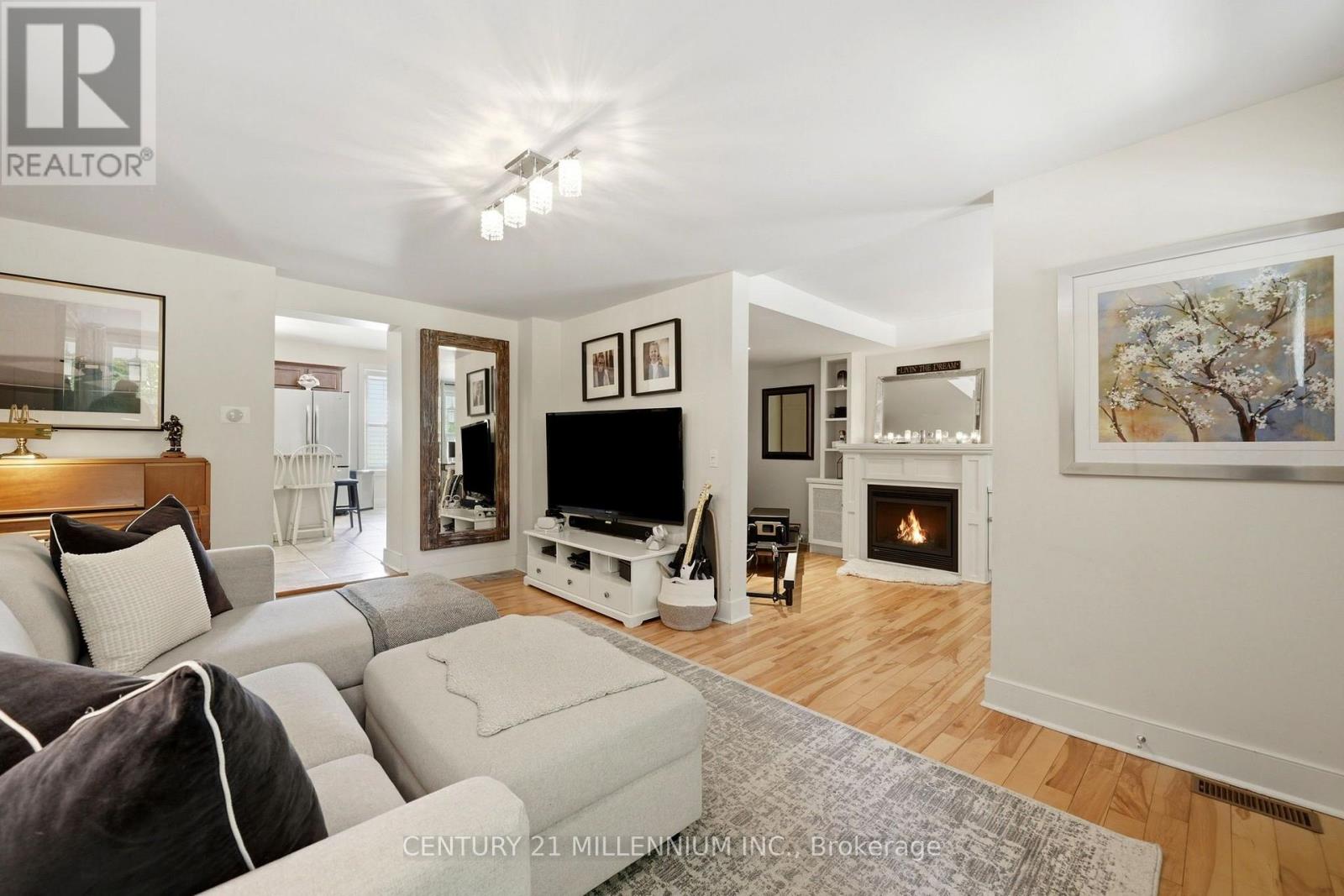 255 Macdonald Street, Caledon, Ontario  L7C 1L8 - Photo 6 - W13704094