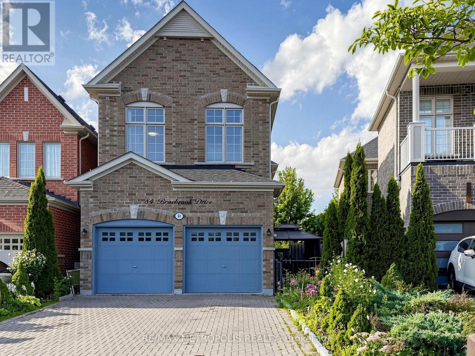 84 BRAEBROOK DRIVE, Whitby, Ontario