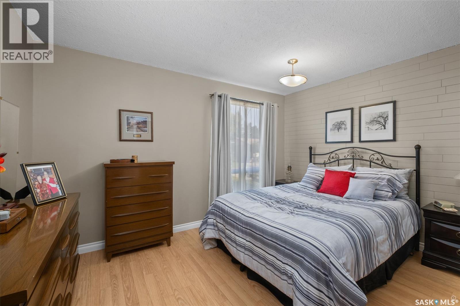 21 Plaxton Place, Prince Albert, Saskatchewan  S6V 6N6 - Photo 11 - SK046181