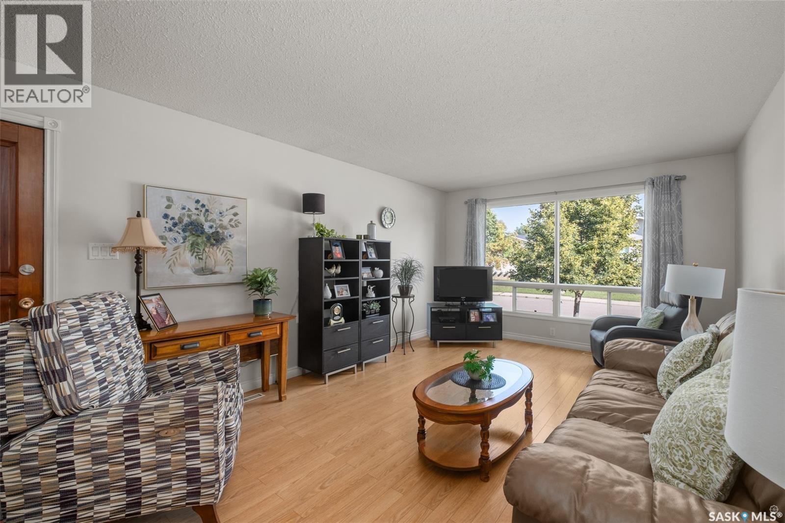 21 Plaxton Place, Prince Albert, Saskatchewan  S6V 6N6 - Photo 2 - SK046181