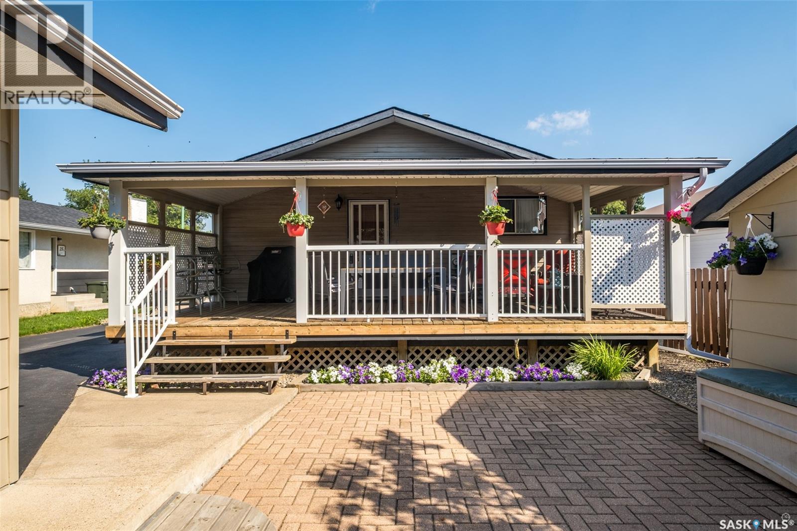 21 Plaxton Place, Prince Albert, Saskatchewan  S6V 6N6 - Photo 27 - SK046181