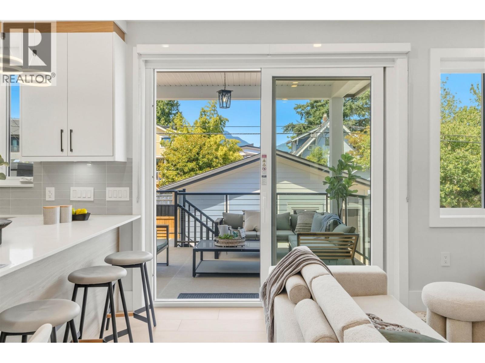 2743 Mcgill Street, Vancouver, British Columbia  V5K 1H4 - Photo 4 - R3157973