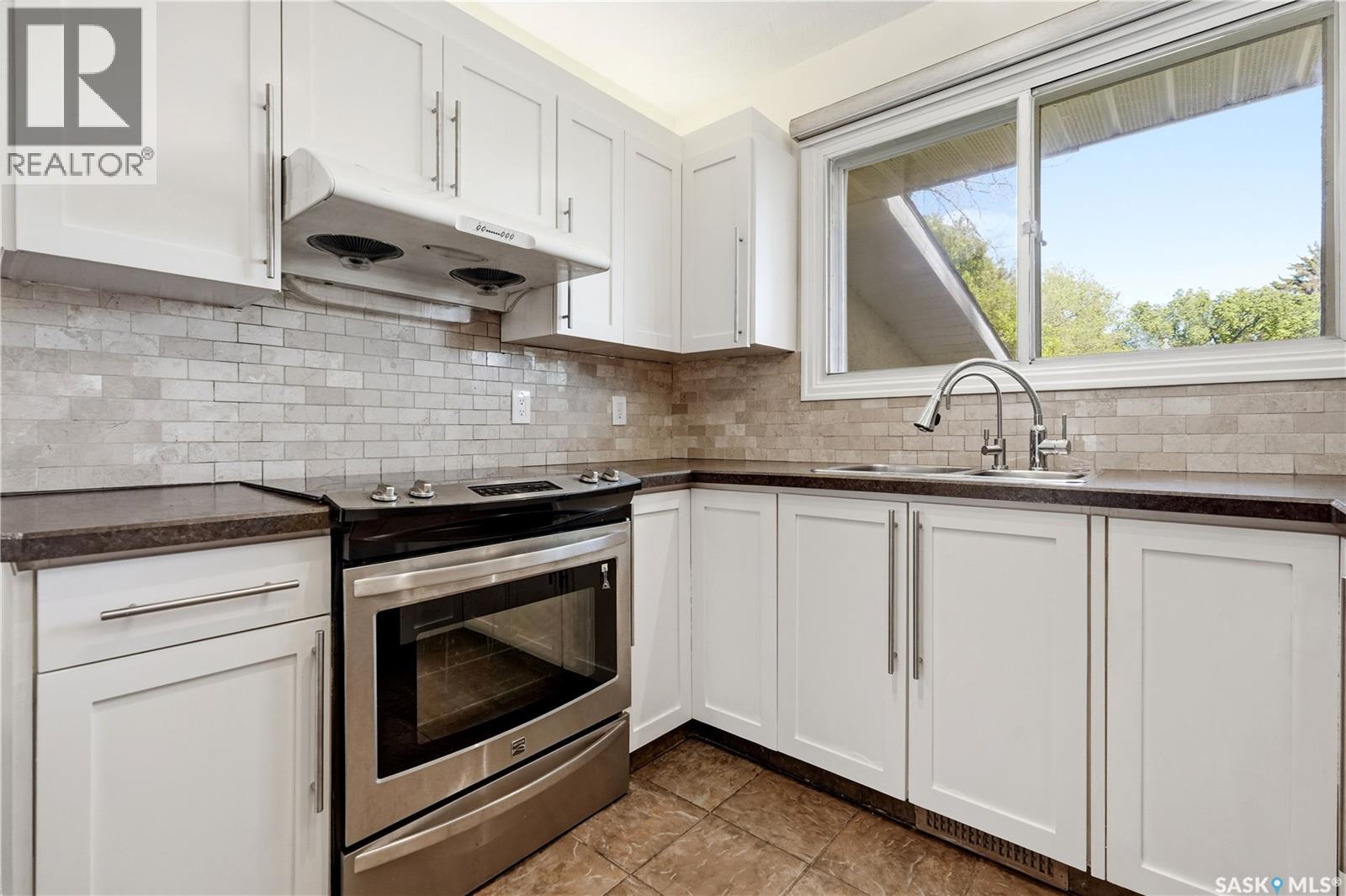 49 Scott Street, Regina, Saskatchewan  S4S 4A1 - Photo 17 - SK038939