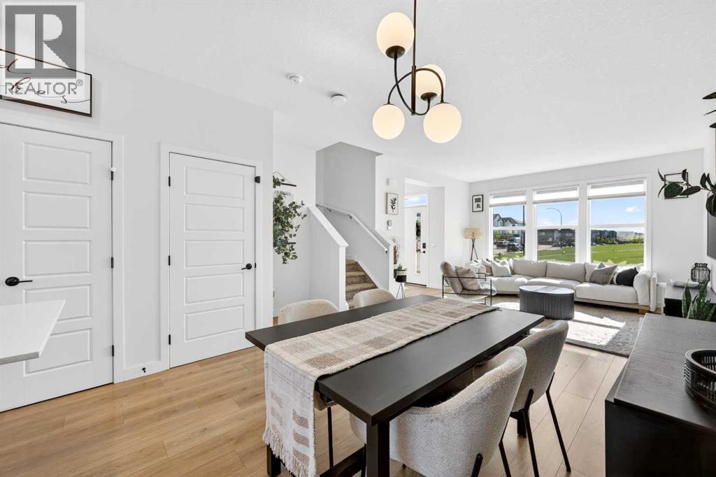 87 Heirloom Boulevard Se, Calgary, Alberta  T3S 0H2 - Photo 8 - A2334299