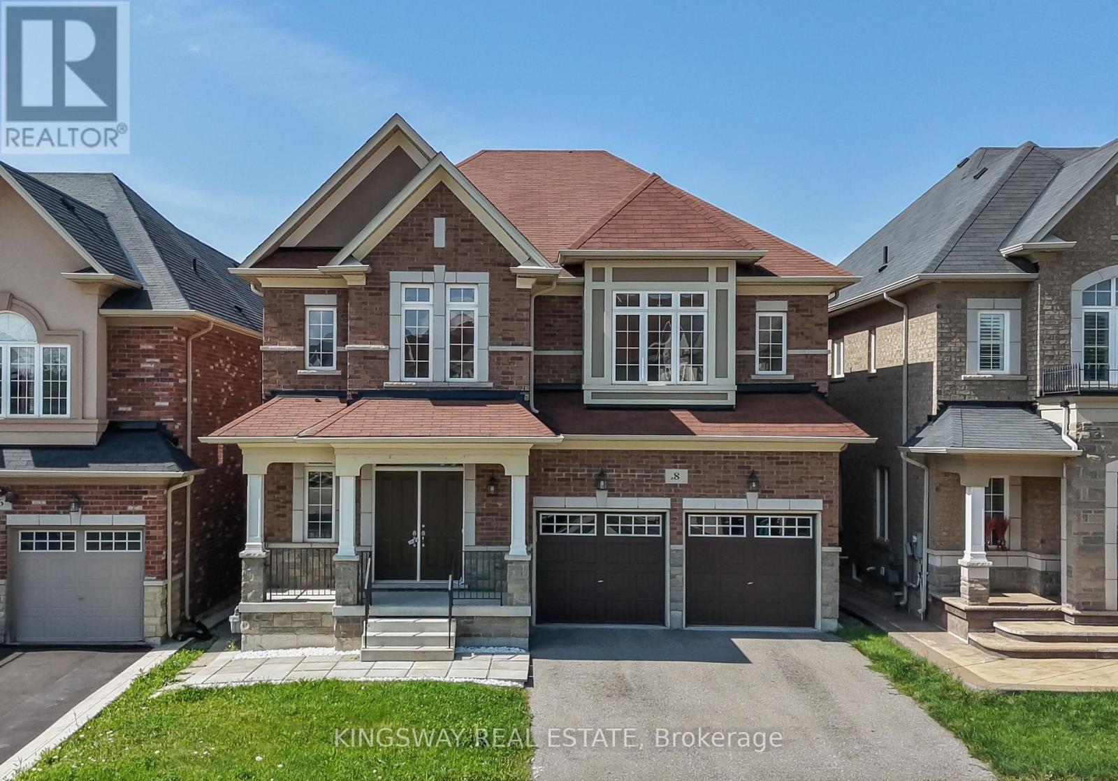 8 MONKTON CIRCLE, Brampton, Ontario