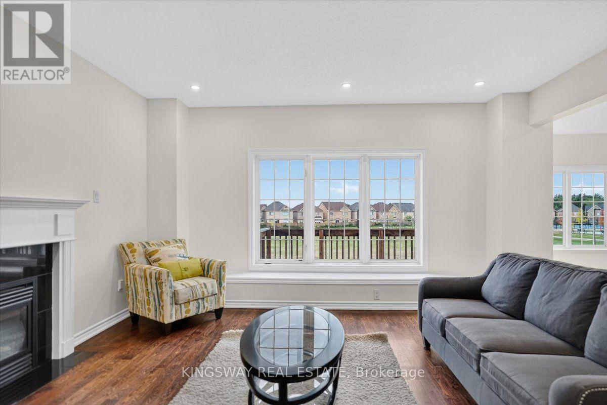 8 Monkton Circle, Brampton, Ontario  L6Y 0X1 - Photo 11 - W13704168