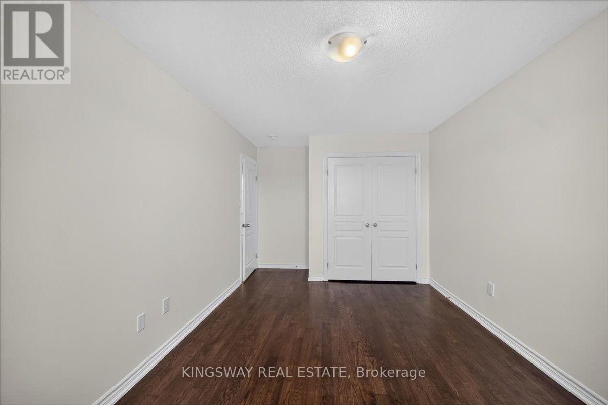 8 Monkton Circle, Brampton, Ontario  L6Y 0X1 - Photo 31 - W13704168