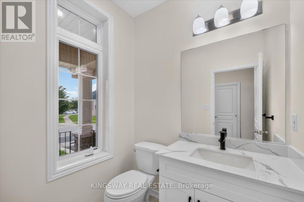 8 Monkton Circle, Brampton, Ontario  L6Y 0X1 - Photo 5 - W13704168
