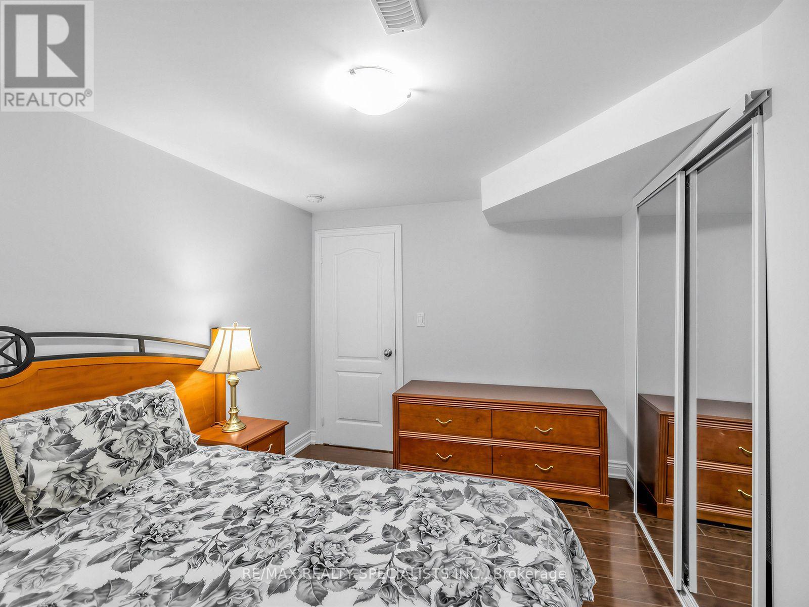 Bsmt - 40 Victoriaville Road, Brampton, Ontario  L6X 5J4 - Photo 10 - W13704172