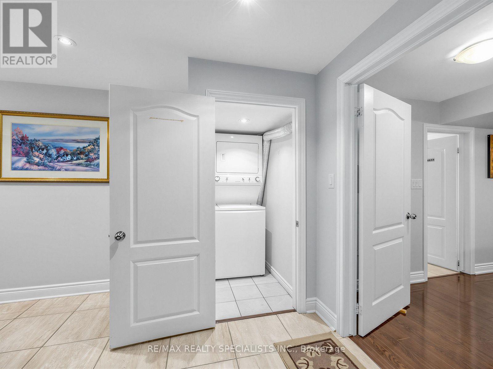 Bsmt - 40 Victoriaville Road, Brampton, Ontario  L6X 5J4 - Photo 12 - W13704172