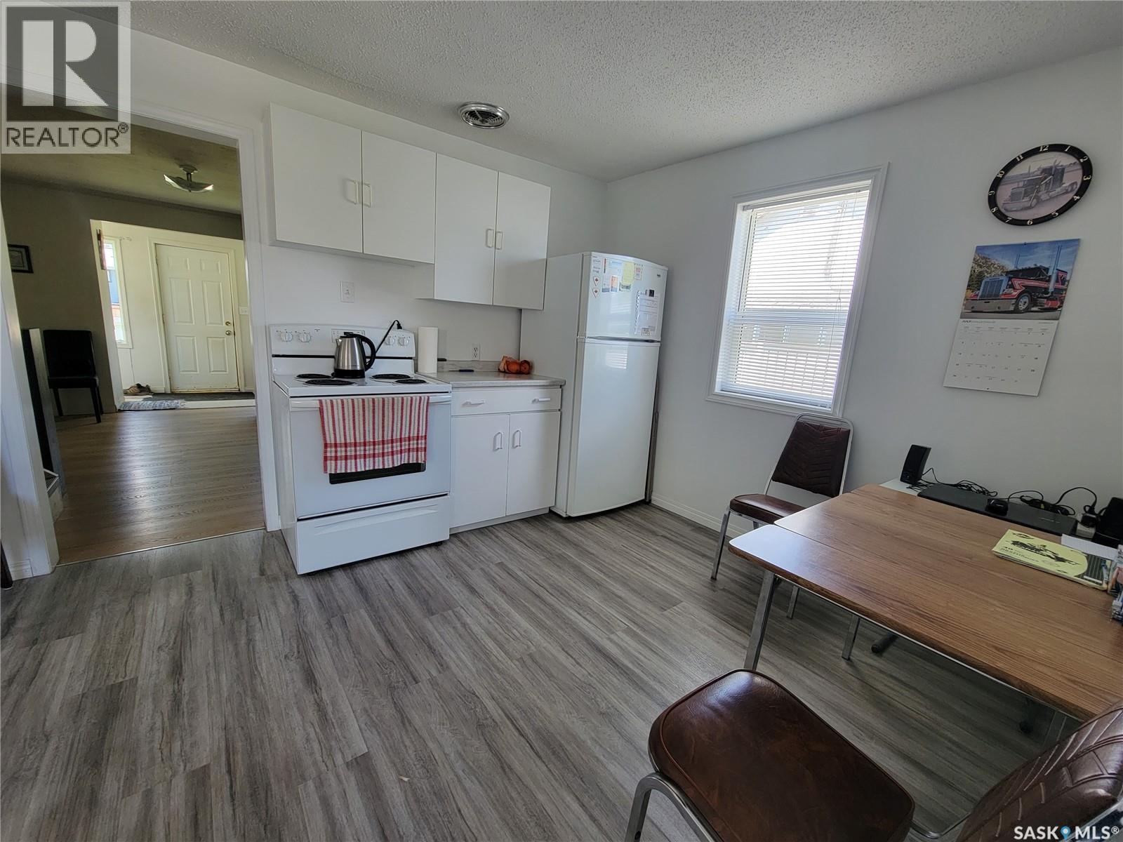 118 1st Street W, St. Walburg, Saskatchewan  S0M 2T0 - Photo 5 - SK046378