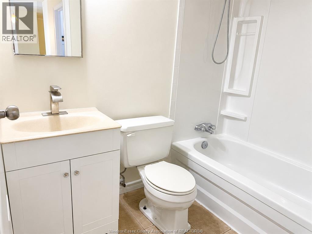 2565 Lauzon Road Unit# 101, Windsor, Ontario  N8T 2Z5 - Photo 11 - 26014906