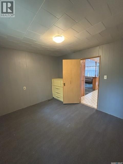 205 3rd Avenue, Young, Saskatchewan  S0K 4Y0 - Photo 9 - SK045684