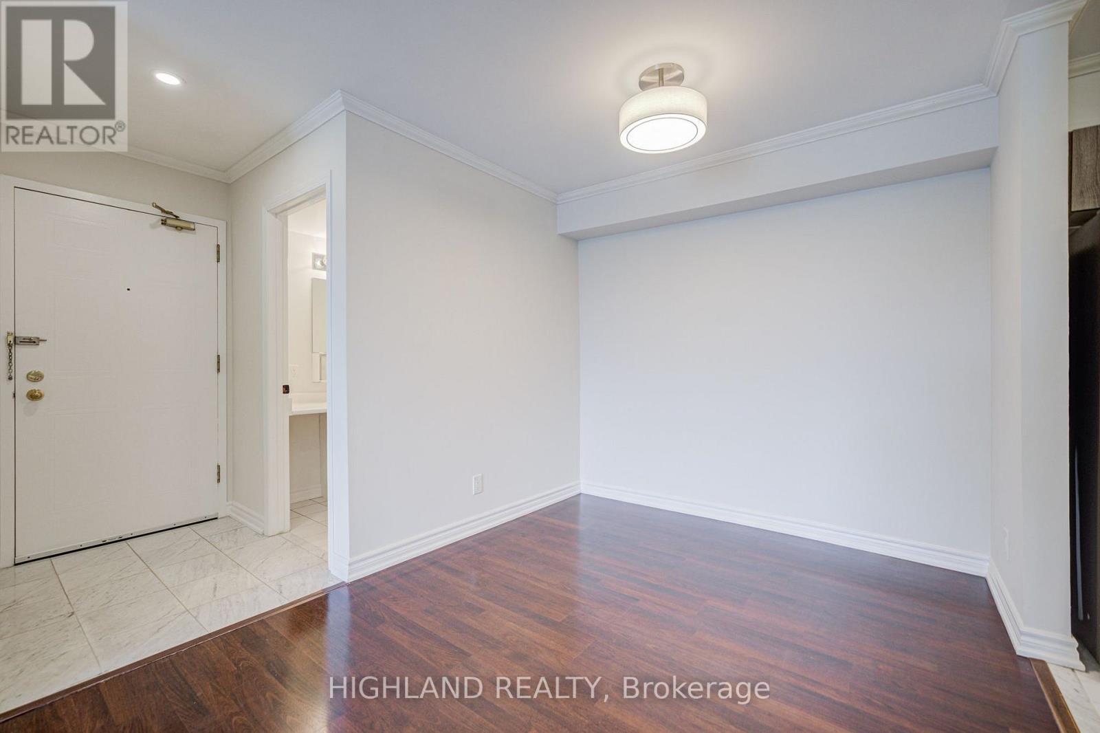 1033 - 95 Trailwood Drive, Mississauga, Ontario  L4Z 3L2 - Photo 2 - W13704180