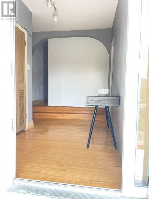 19 Cardell Avenue, Toronto, Ontario  M9N 1S4 - Photo 10 - W13704182