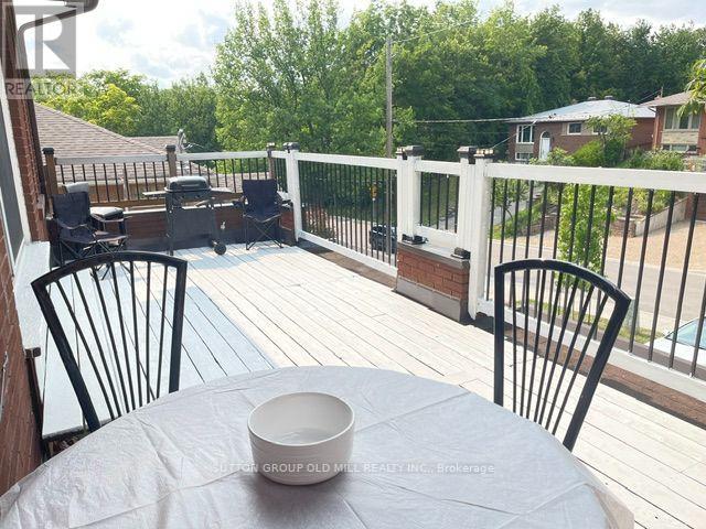 19 Cardell Avenue, Toronto, Ontario  M9N 1S4 - Photo 13 - W13704182