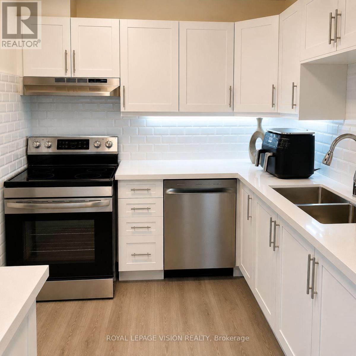 205 - 895 Kennedy Road, Toronto, Ontario  M1K 2E9 - Photo 3 - E13519386