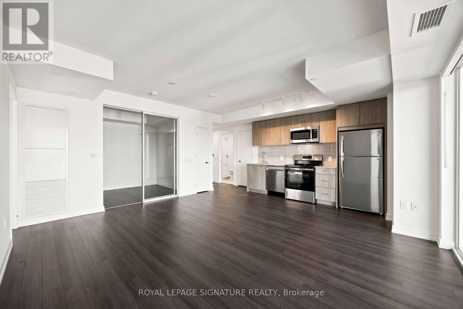 1421 - 4010 Eglinton Avenue W, Toronto, Ontario  M9A 0G5 - Photo 5 - W13654544