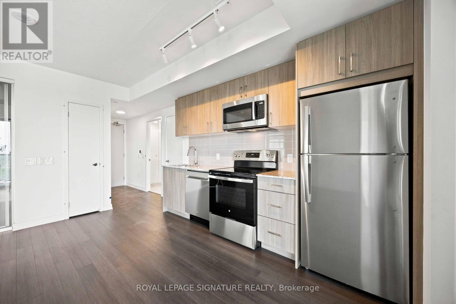 1421 - 4010 Eglinton Avenue W, Toronto, Ontario  M9A 0G5 - Photo 8 - W13654544