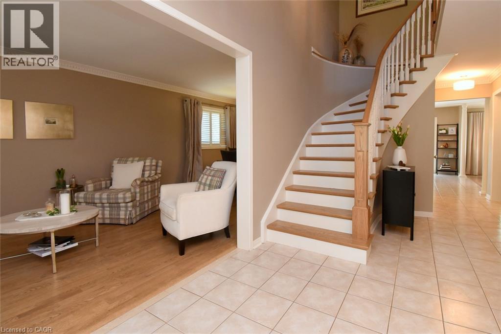 470 Amanda Crescent, Burlington, Ontario  L7L 6H5 - Photo 8 - 40855459