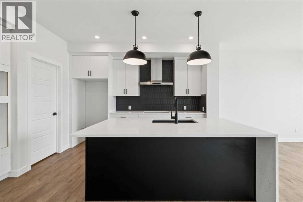 532 Buffaloberry Manor SE, Calgary, Alberta  T3M 4G6 - Photo 8 - A2315057