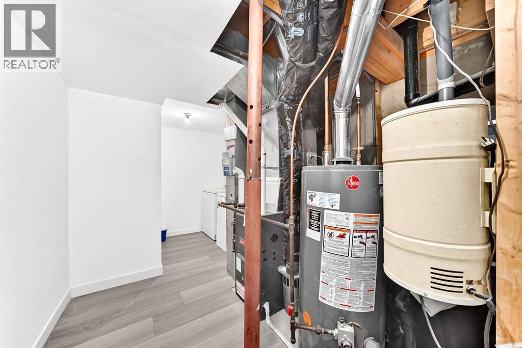7212 Sierra Morena Boulevard SW, Calgary, Alberta  T3H 3G5 - Photo 40 - A2308935