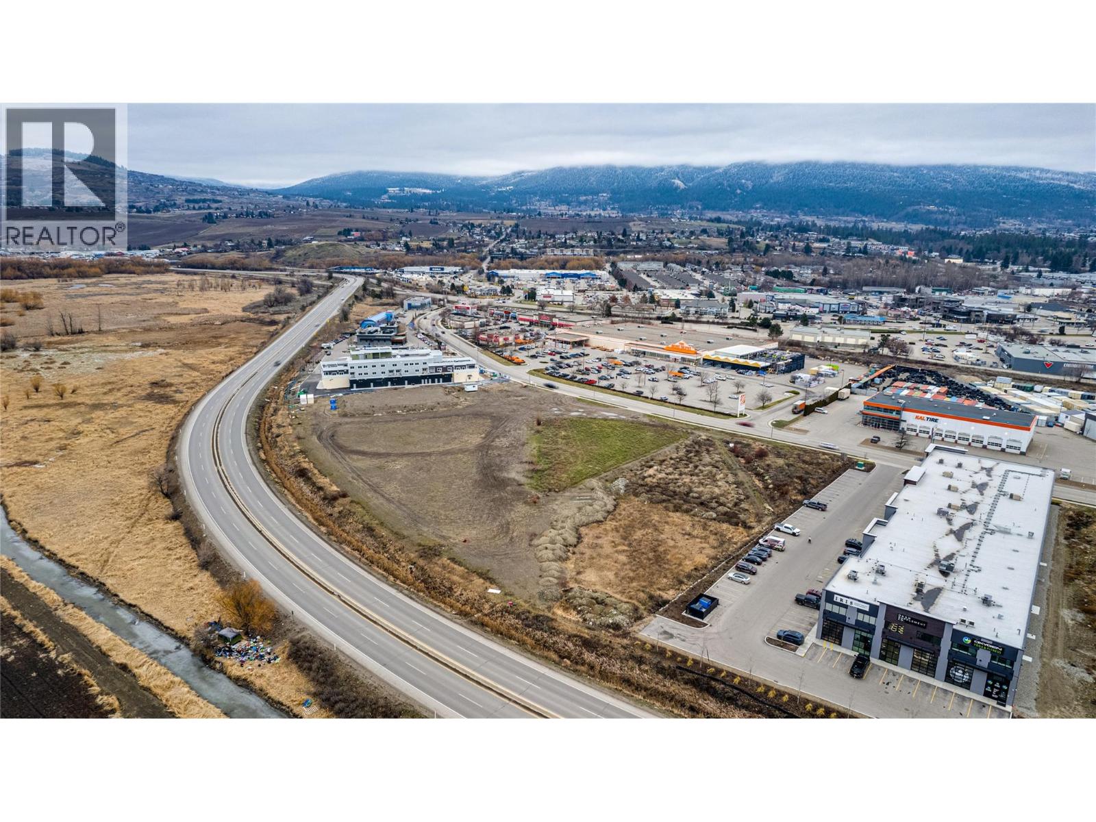 5480 Anderson Way, Vernon, British Columbia  V1T 9V2 - Photo 8 - 10373658
