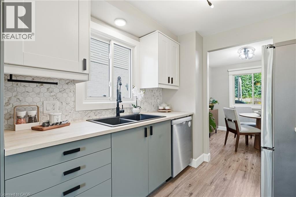 563 Westvale Drive, Waterloo, Ontario  N2T 1G5 - Photo 6 - 40857731