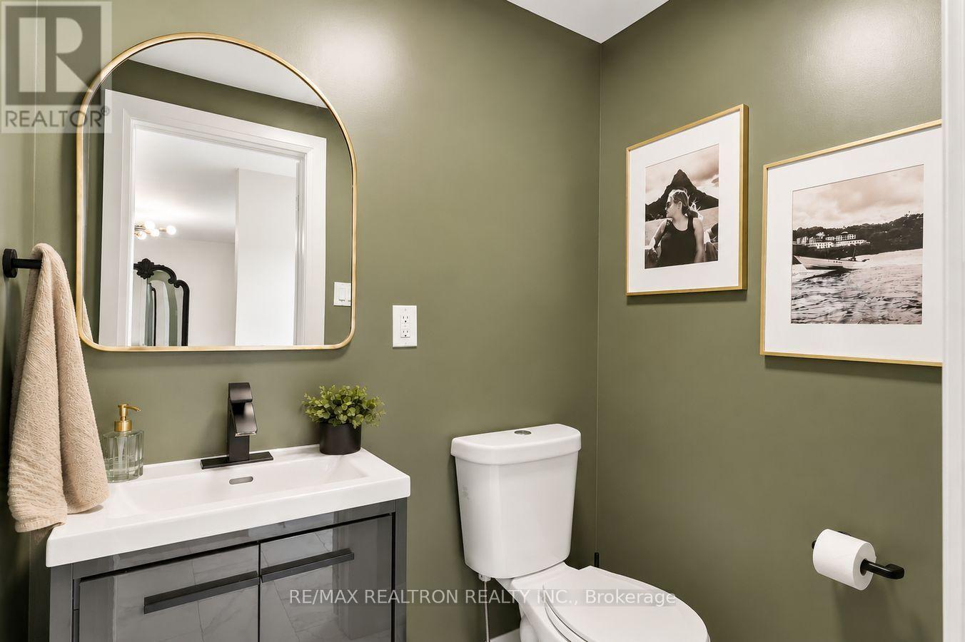 55 Laurie Crescent, Barrie, Ontario  L4M 6C7 - Photo 4 - S13701730
