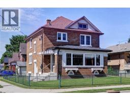 147 COURTLAND Avenue E, Kitchener, Ontario