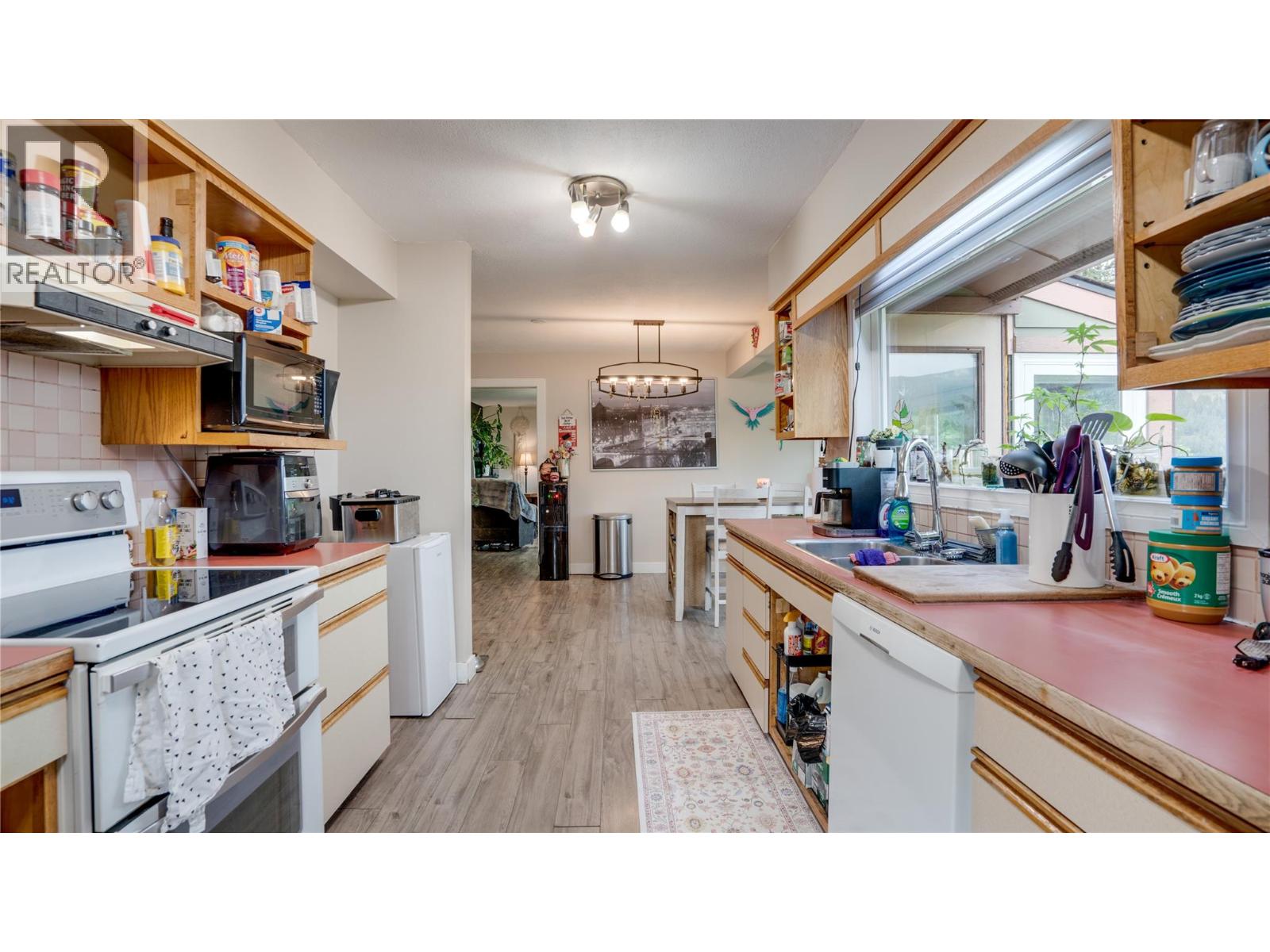 2025 Catt Avenue, Lumby, British Columbia  V0E 2G0 - Photo 13 - 10388927