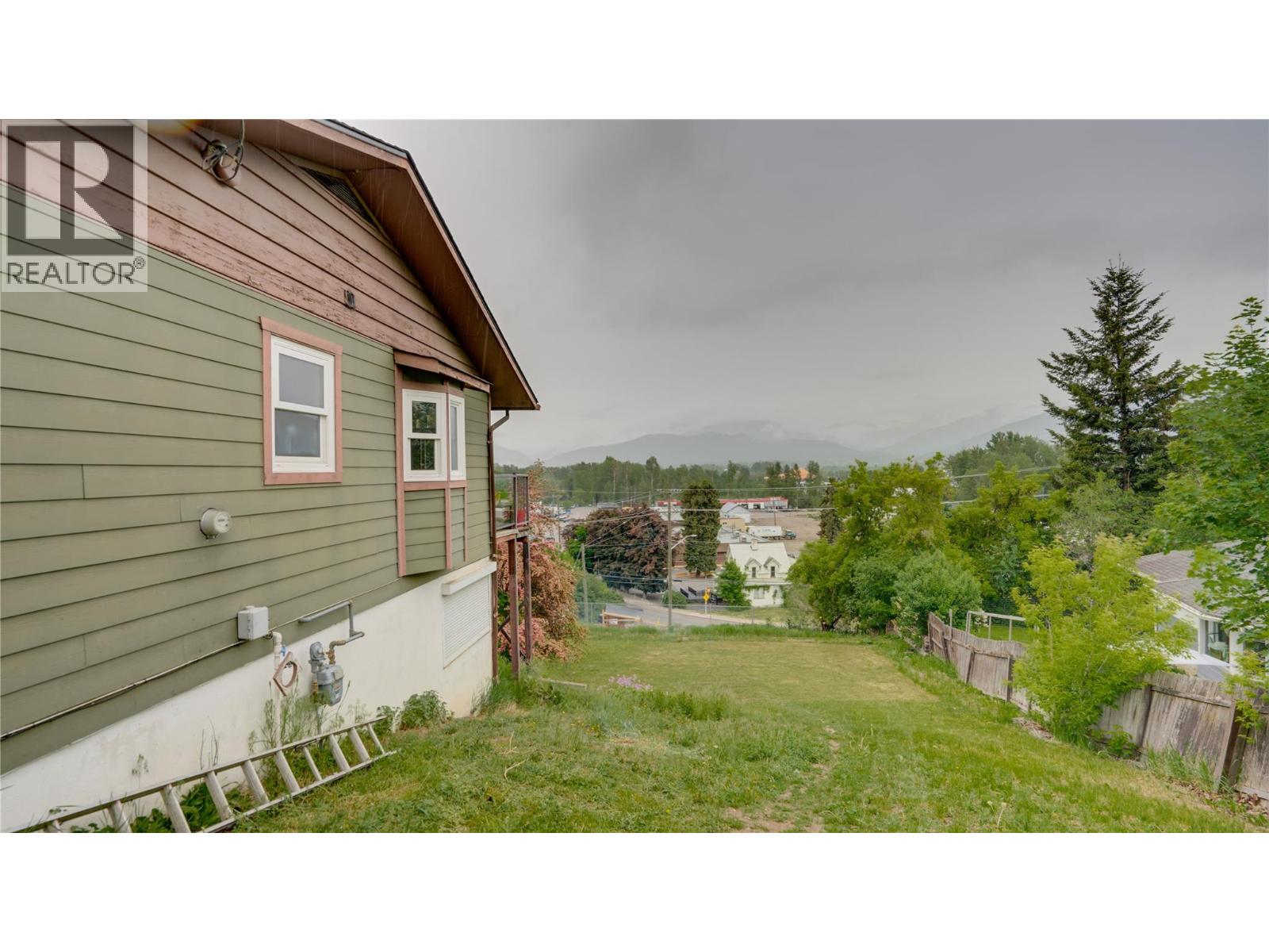 2025 Catt Avenue, Lumby, British Columbia  V0E 2G0 - Photo 46 - 10388927