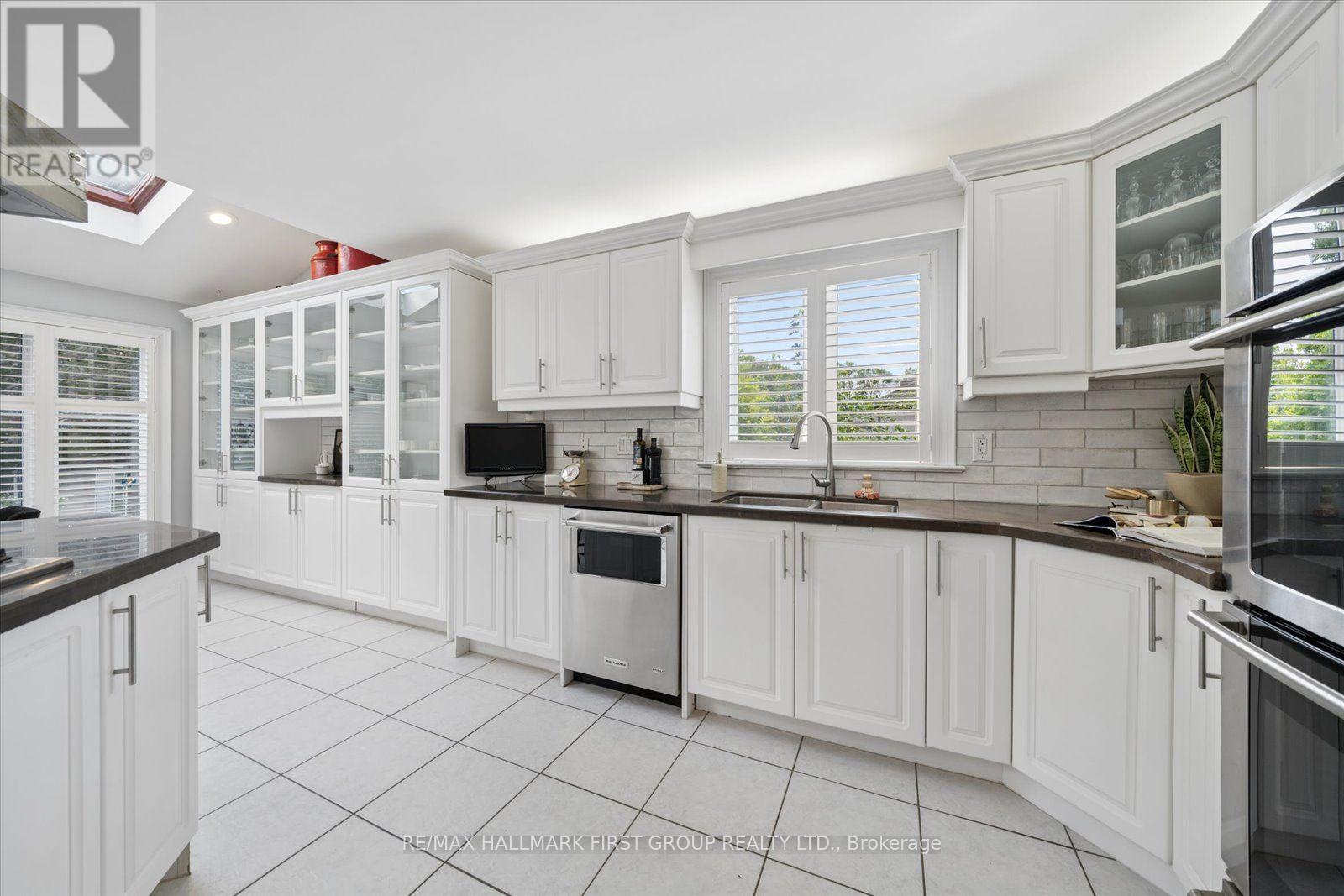 1779 Woodview Avenue, Pickering, Ontario  L1V 1L3 - Photo 9 - E13613692