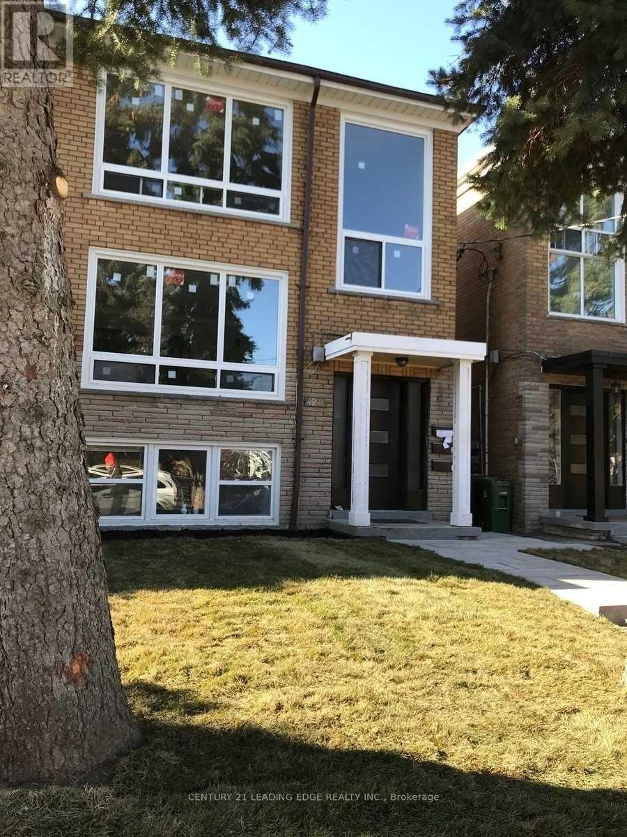 Unit #2 - 426 Arlington Avenue, Toronto, Ontario  M6C 3A2 - Photo 2 - C13704226