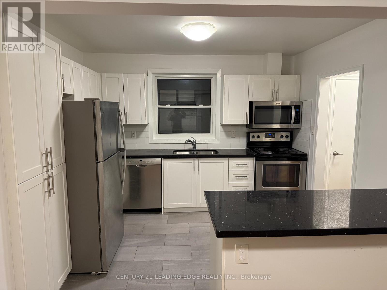 Unit #2 - 426 Arlington Avenue, Toronto, Ontario  M6C 3A2 - Photo 6 - C13704226