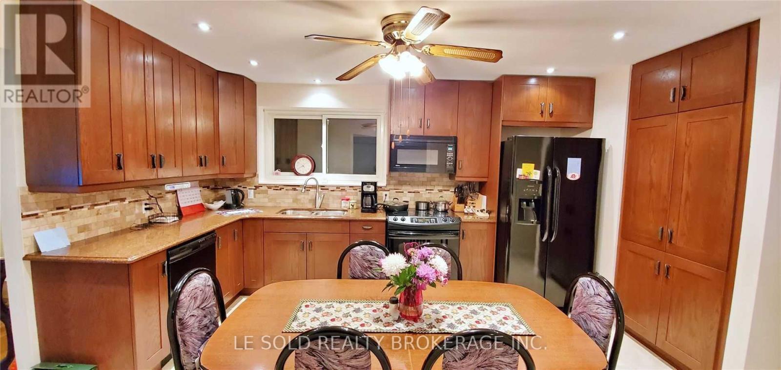Upper - 50 Dickson Hill Road, Markham, Ontario  L3P 3J3 - Photo 6 - N13704224