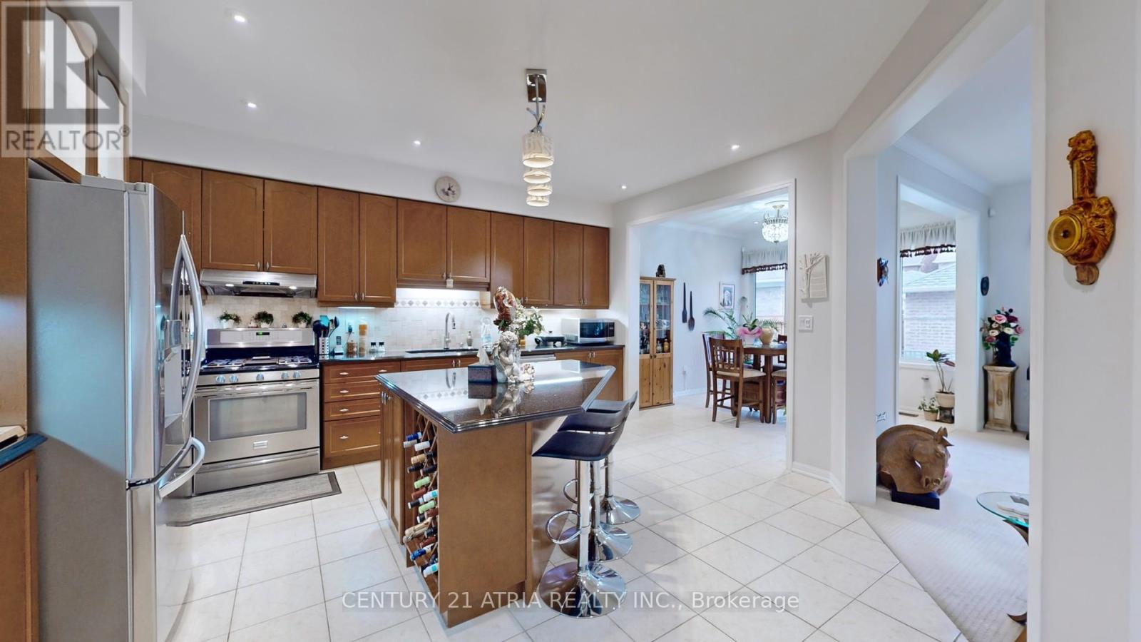 69 Diamond Jubilee Drive, Markham, Ontario  L6B 0Y5 - Photo 10 - N13704228