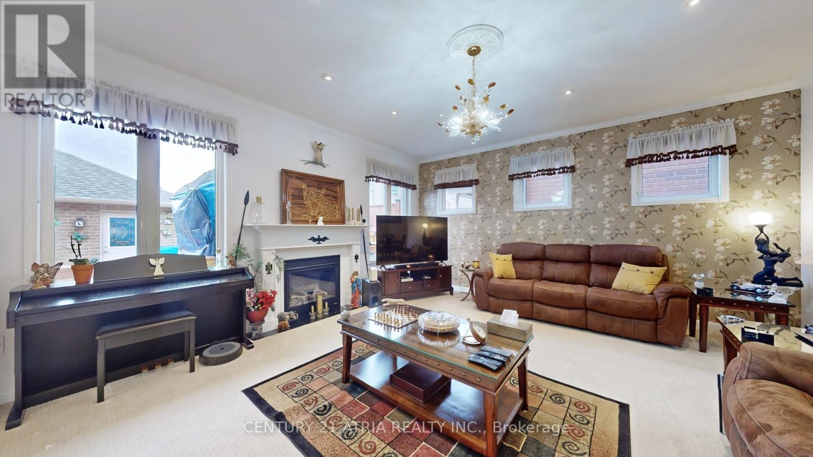 69 Diamond Jubilee Drive, Markham, Ontario  L6B 0Y5 - Photo 7 - N13704228